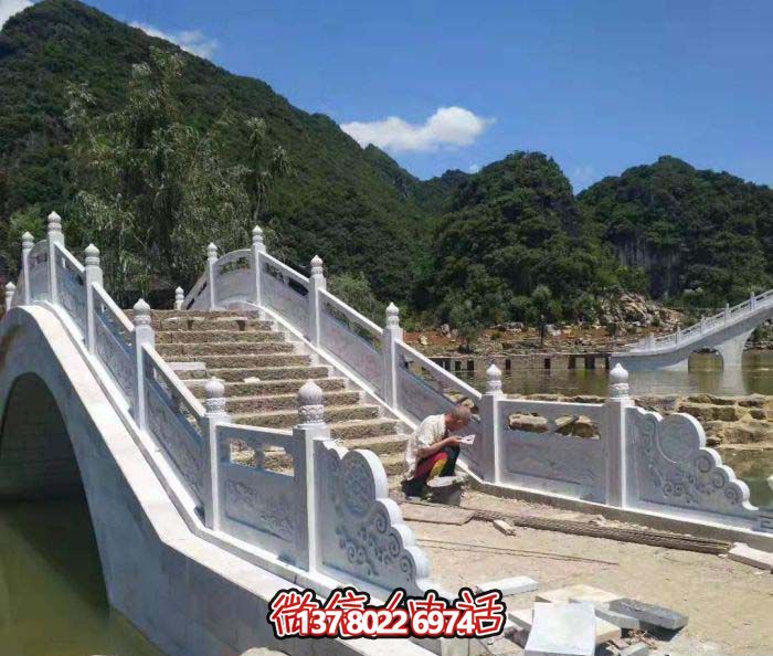 石拱橋，精美漢白玉欄桿，美景美景