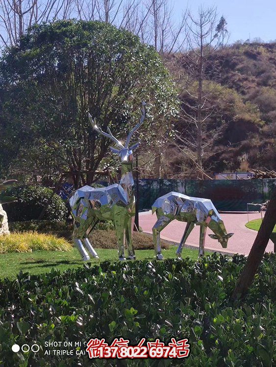 不銹鋼幾何雕塑——梅花鹿，點(diǎn)綴戶外公園