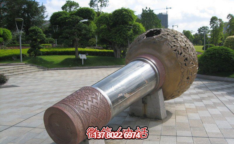 廣場公園創(chuàng)意不銹鋼工藝鍛造話筒雕塑