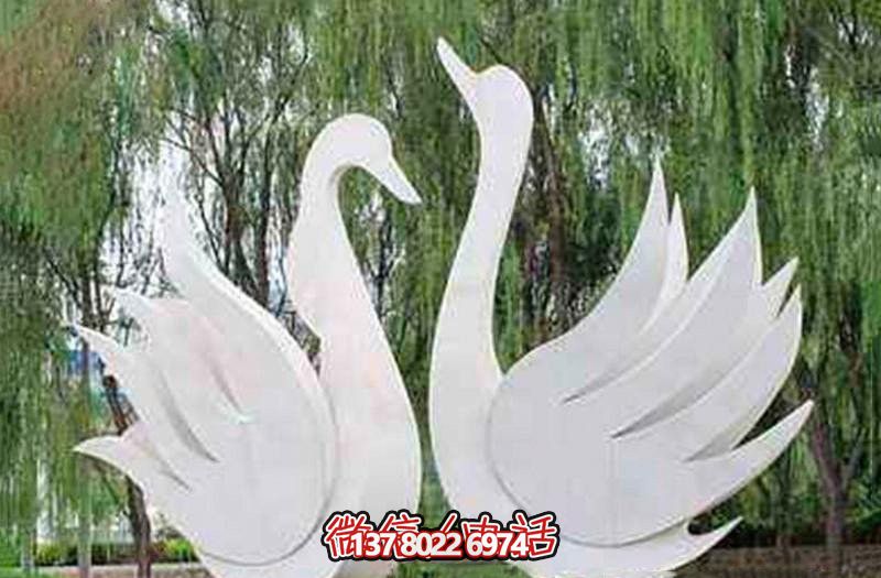 公園創(chuàng)意放飛玻璃鋼天鵝雕塑